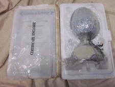 2005 Ardleigh Elliott Loving Remembrance Heirloom Porcelain Musical Egg Blue