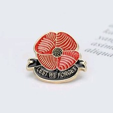 Red Poppie Flower Pin Badge