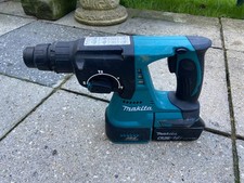 Makita DHR242 18V. SDS. SPARES OR REPAIRS. PLEASE READ FULL DESCRIPTION