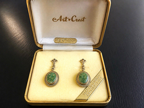 Vintage art crest genuine - crest, jade