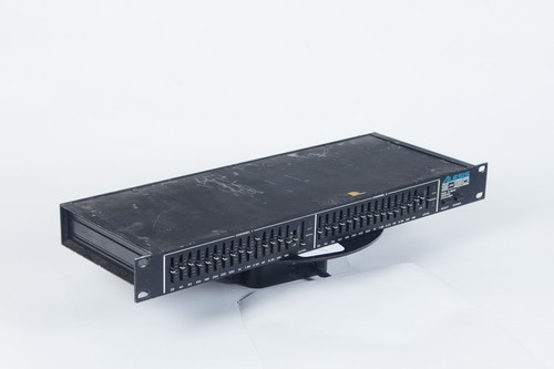 Alesis 15q graphic equaliser - alesis,