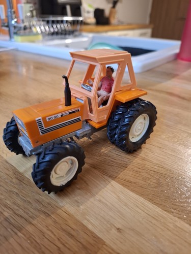 Britains farm toys fiat 90 - britains,