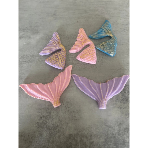 Mermaid tail cake - tail, decor
