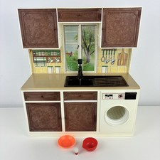 Vintage 1970s Sindy Washing