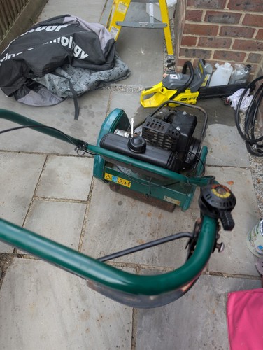 Qualcast classic 35s lawnmower - qualcast,
