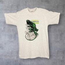 Vintage St Martin F.W.I Iguana Lizard Reptile Nature Souvenir Graphic T-Shirt S
