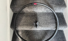 Santa Cruz 29er carbon wheel DT Swiss 370 Boost rear wheel mtb