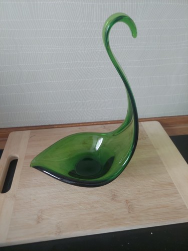 Retro green art - green, swan