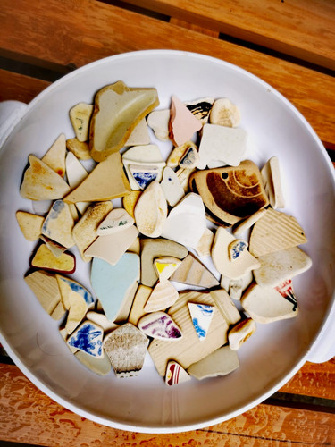 400g sea shore pottery - 400g, of