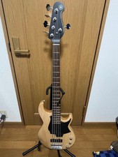 Yamaha BB235 YNS 5-string bass