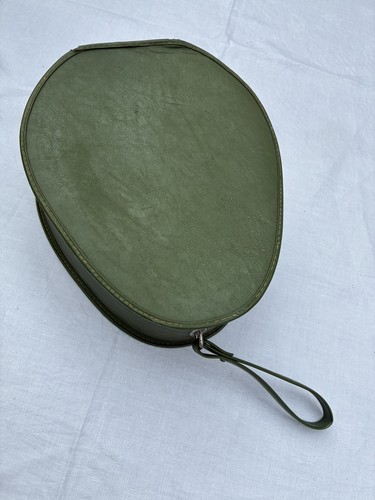 Vintage green leatherette