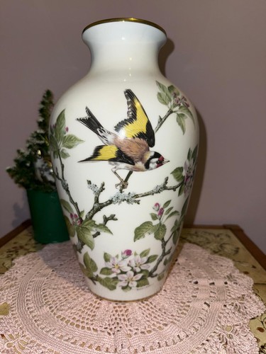 Franklin mint woodland bird - mint,