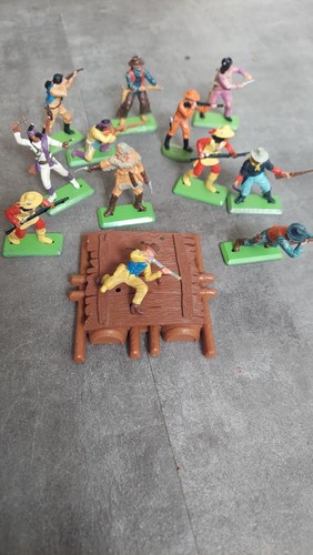 Britains deetail cowboys and - britains,