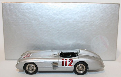 Record scale resin - 1/43, 1955
