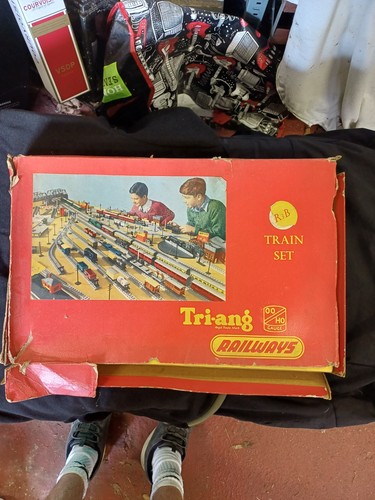 Triang railways train set - train,