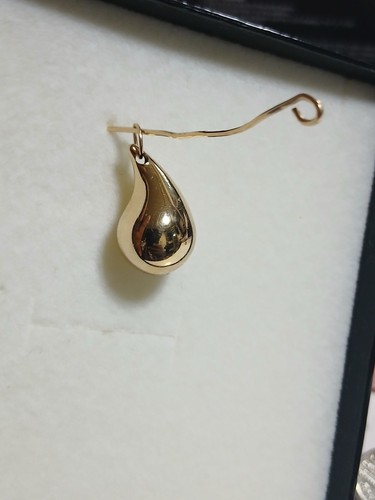 9ct yellow gold large pendant - gold,