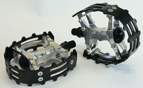 Old school bmx beartrap pedals - bmx,