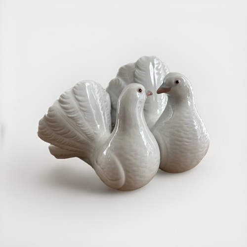 Vintage lladro kissing doves - lladro, "kissing