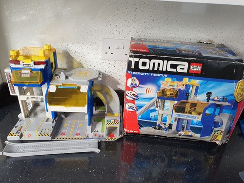 Tomy tomica hypercity - tomy,
