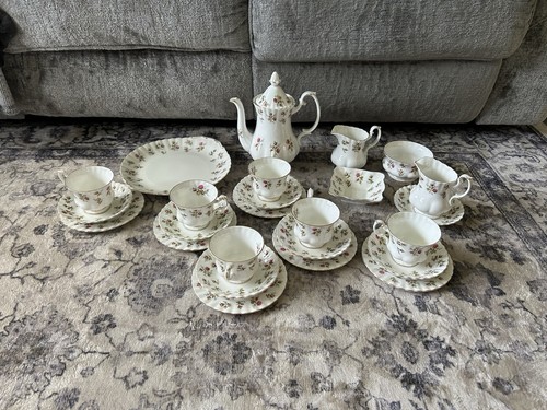 Royal albert bone china - royal,