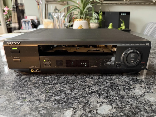 Sony boxed slv vcr with - boxed,