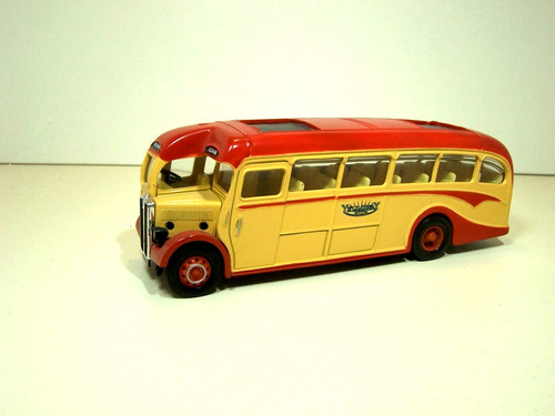 Corgi yelloway coach aec - coach,