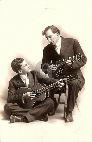 Musicians playing gibson - musicians,