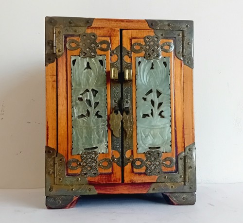 Chinese jewellery box - jewellery,