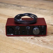 Focusrite Scarlett Solo (3rd Gen) USB Audio Interface Studio Recording U264446