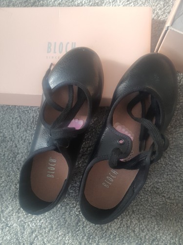 Bloch timestep tap - tap, shoes