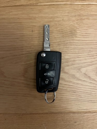 Skoda button remote flip - skoda,