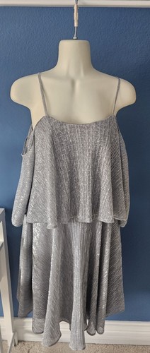 Halston off the shoulder - halston,