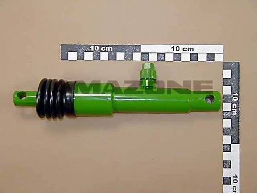 Amazone fertiliser spreader - fertiliser,