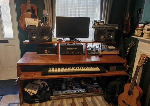 Massive reclaimed wood music - massive,