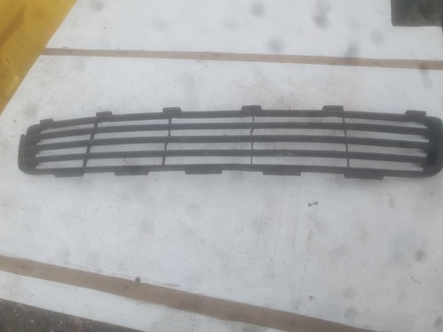 Toyota yaris 2009 front bumper - yaris,