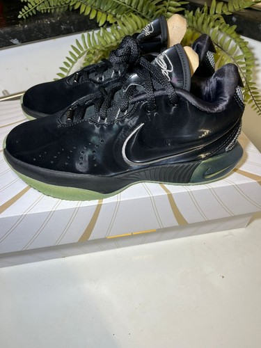 Gorgeous iconic nike - gorgeous,