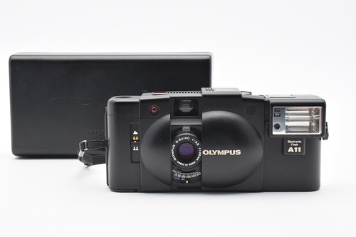 Near mint case olympus xa2 - [near,