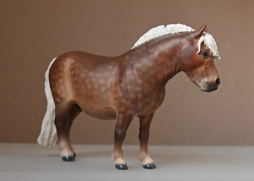 Artist resin custom - artist,