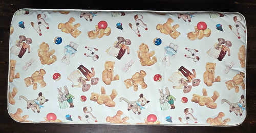 Vintage vinyl cot - , mattress