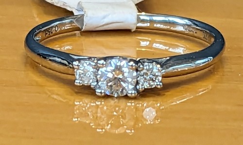 9ct white gold 25ct diamond - 9ct,