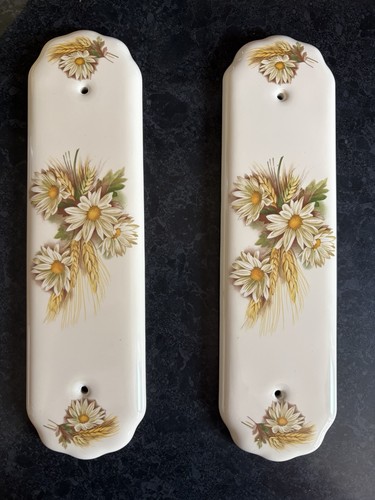 Ceramic door finger - , with