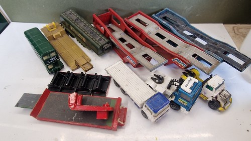 - (missing, parts/playworn/loose)