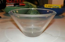 WEDGWOOD VERA WANG  ILLUSION 7 1/2" BOWL WITH FROSTED BASE WITH BOX