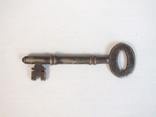 Large antique skeleton key - ,