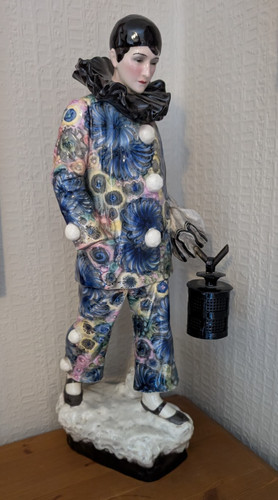 Goldscheider ceramic figure - ,