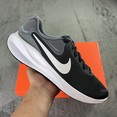 Nike revolution anthracite - 7,