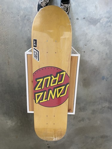 Santa cruz skateboard assembly - cruz,