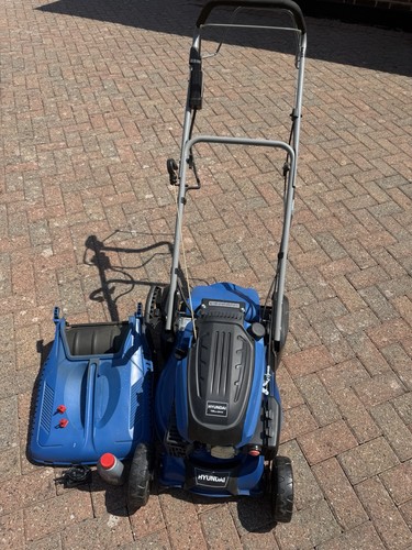 Hyundai hym430sper 139cc - 17",