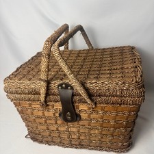 Vintage Wicker/Picnic Basket