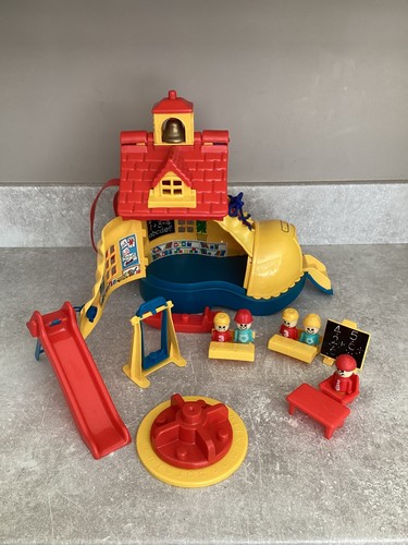 1983 matchbox happy school - 1983,